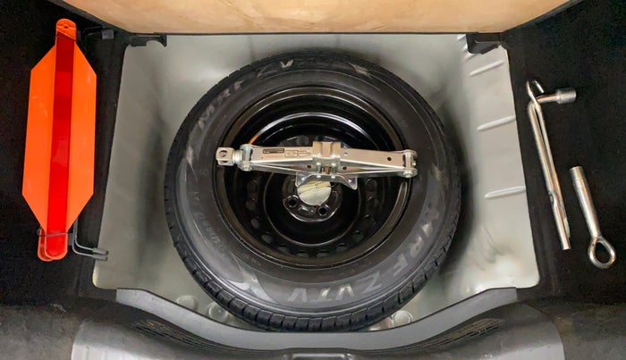 2016 Honda Jazz 1.2 V MT, Petrol, Manual, 16,264 km, Spare Tyre