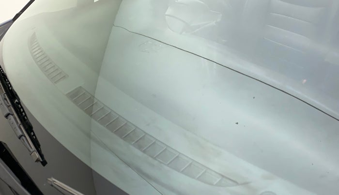 2017 Maruti Baleno DELTA PETROL 1.2, Petrol, Manual, 71,475 km, Front windshield - Minor spot on windshield