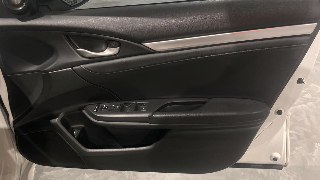 2016 Honda Civic Rs, Automatic, 140337 km, Speaker View