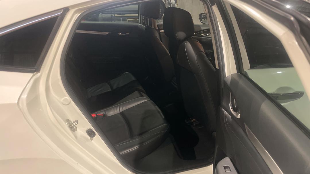 2016 Honda Civic Rs, Automatic, 140337 km, Right Side Rear Door Cabin View