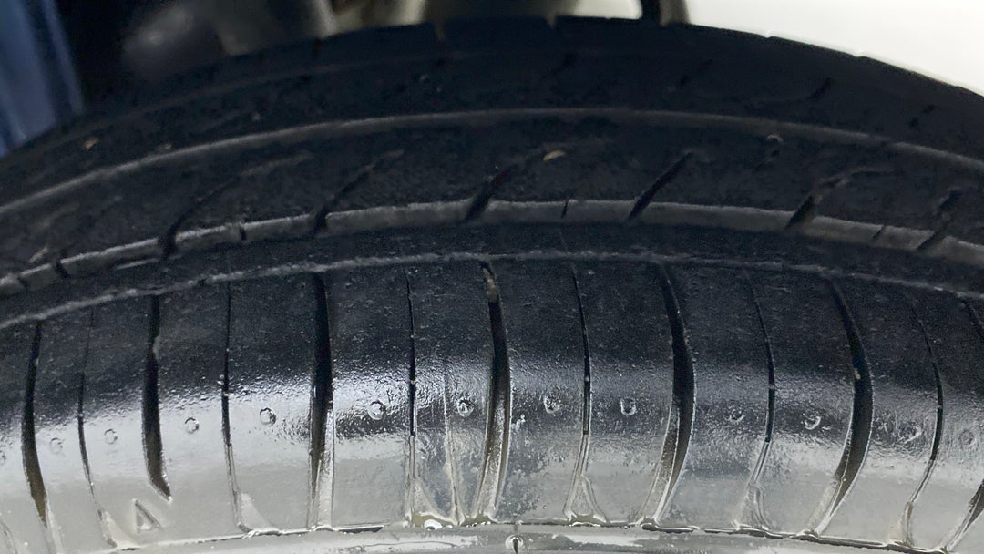 Left Rear Tyre Tread
