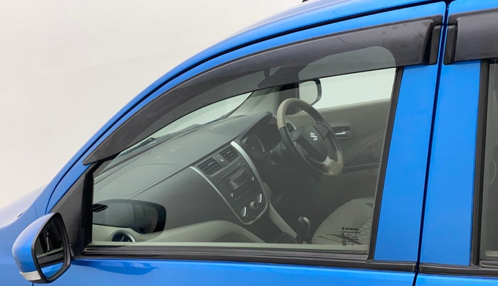 2017 Maruti Celerio ZXI AMT, Petrol, Automatic, 30,005 km, Front passenger door - Door visor damaged