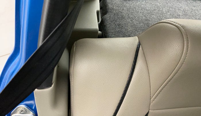 2017 Maruti Celerio ZXI AMT, Petrol, Automatic, 30,005 km, Second-row right seat - Folding lever not working