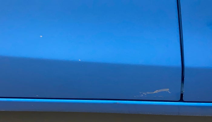 2017 Maruti Celerio ZXI AMT, Petrol, Automatic, 30,005 km, Right rear door - Minor scratches