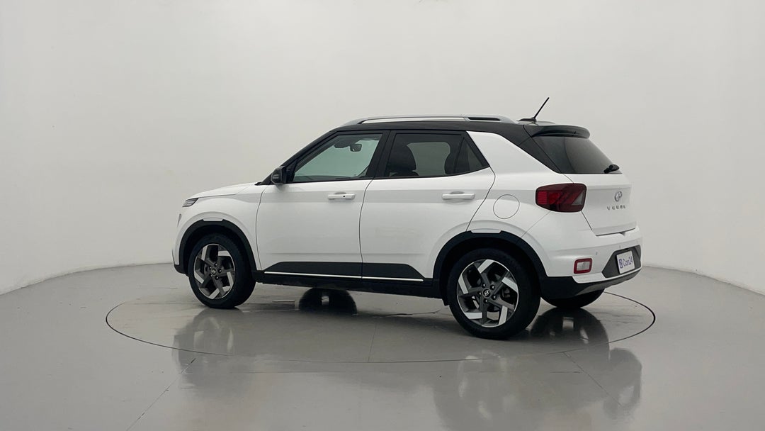 Left Back Diagonal (45- Degree) View