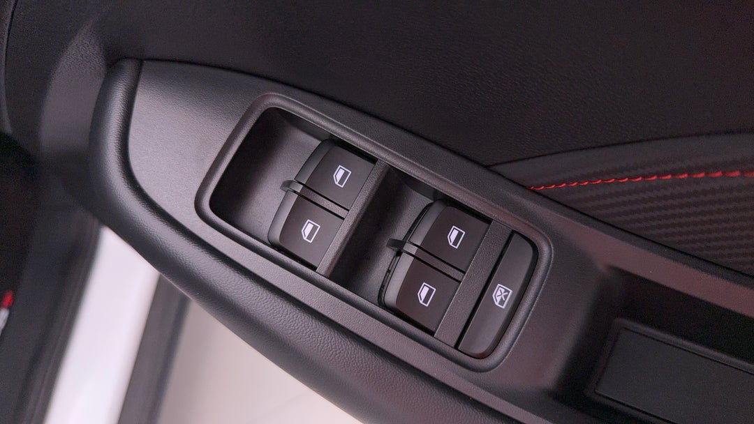 2023 MG Zst Core, Automatic, 8142 km, Drivers Side Door Panel Controls