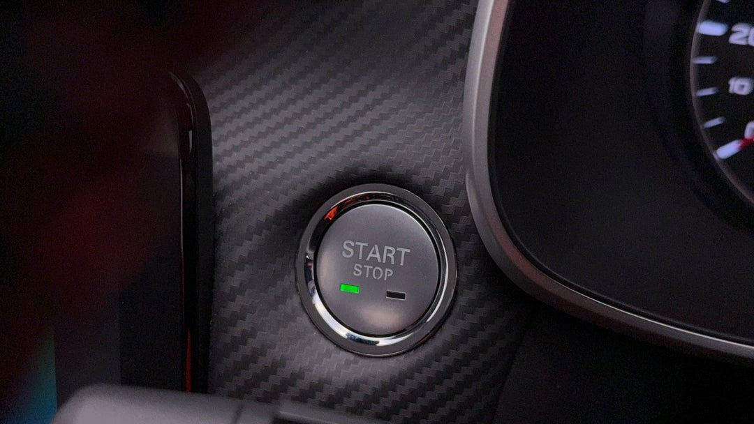 2023 MG Zst Core, Automatic, 8142 km, Keyless / Button Start