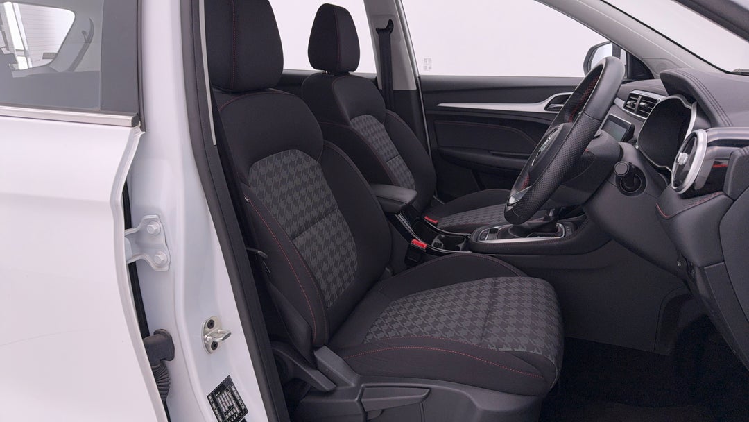 2023 MG Zst Core, Automatic, 8142 km, Right Side Front Door Cabin View