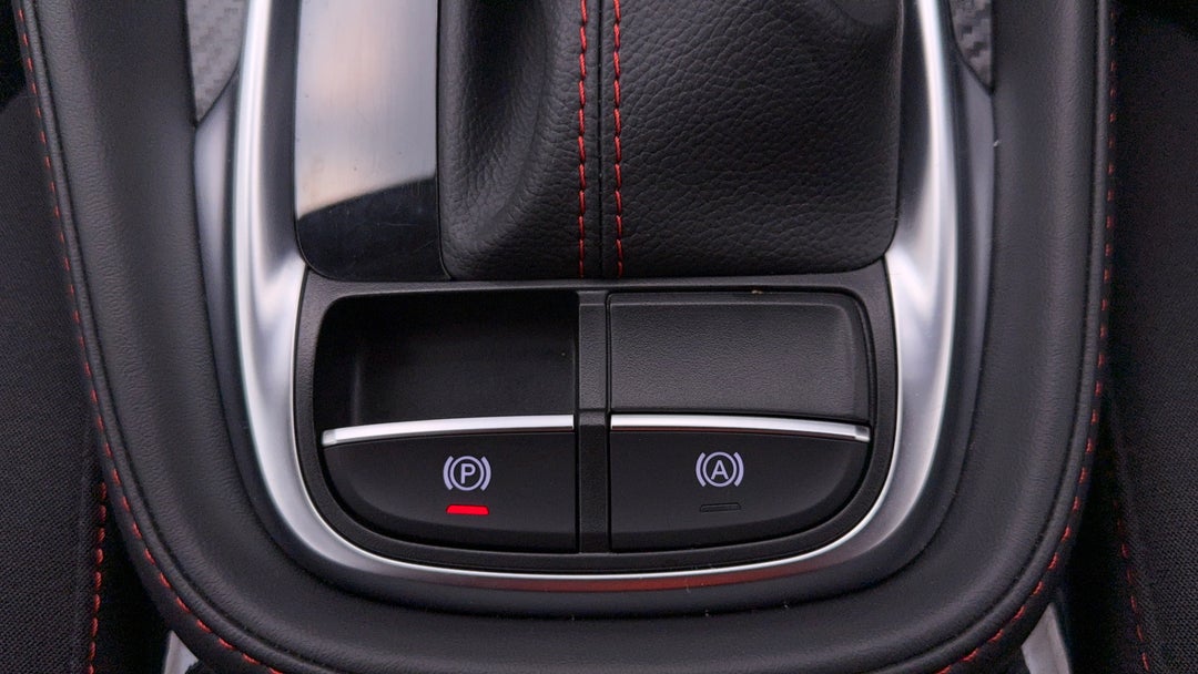 2023 MG Zst Core, Automatic, 8142 km, Handbrake