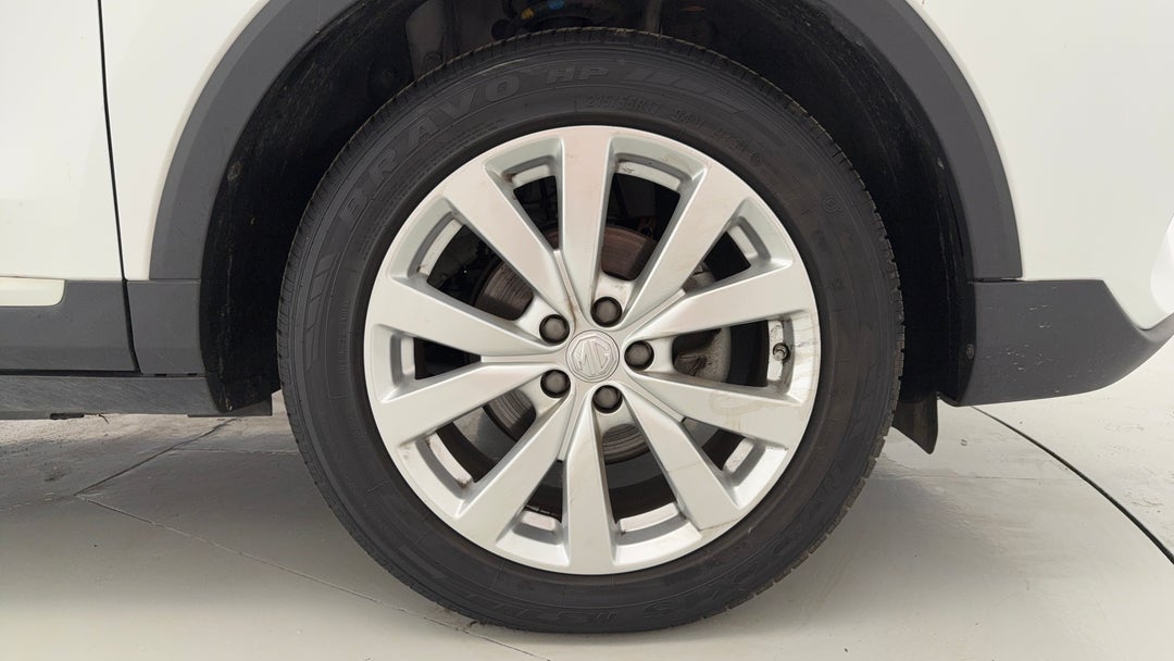 2023 MG Zst Core, Automatic, 8142 km, Right Front Wheel