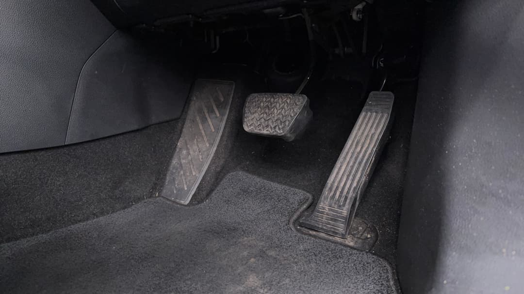 2023 Toyota RAV4 Gx (AWD) Hybr Full Size Spare, Automatic, 63064 km, Pedals and Footmat