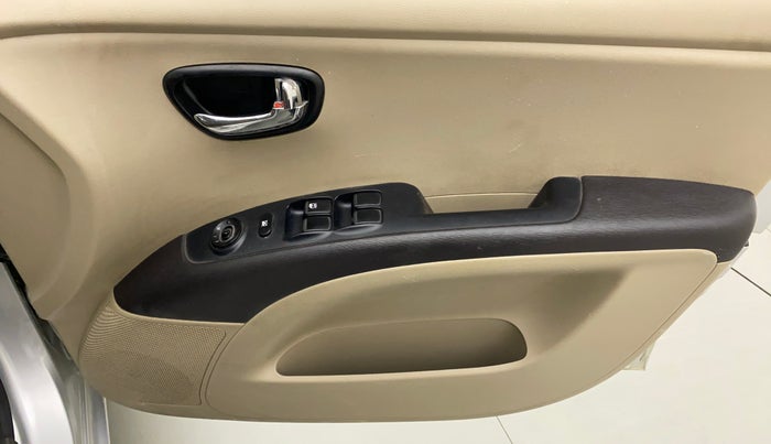 2012 Hyundai i10 MAGNA 1.2, Petrol, Manual, 40,209 km, Driver Side Door Panels Control