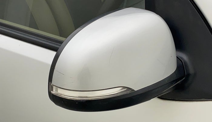 2012 Hyundai i10 MAGNA 1.2, Petrol, Manual, 40,209 km, Right rear-view mirror - Minor scratches