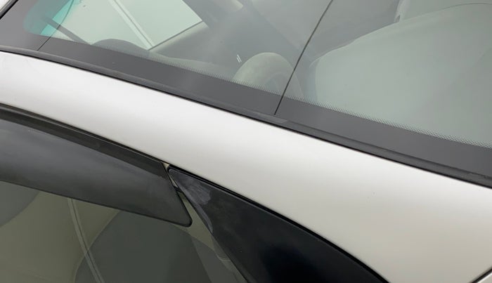 2012 Hyundai i10 MAGNA 1.2, Petrol, Manual, 40,209 km, Right A pillar - Paint is slightly faded