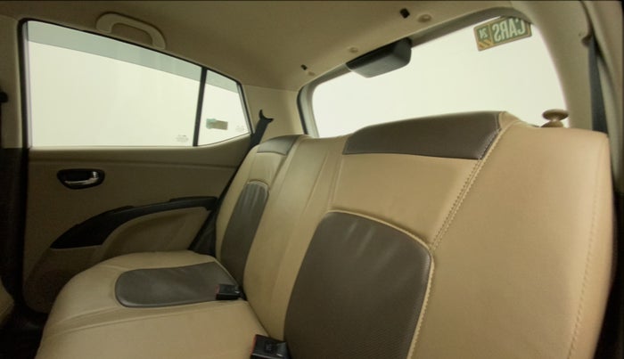 2012 Hyundai i10 MAGNA 1.2, Petrol, Manual, 40,209 km, Right Side Rear Door Cabin