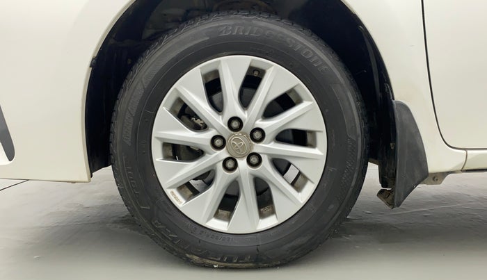 2017 Toyota Corolla Altis G, Petrol, Manual, 16,449 km, Left Front Wheel