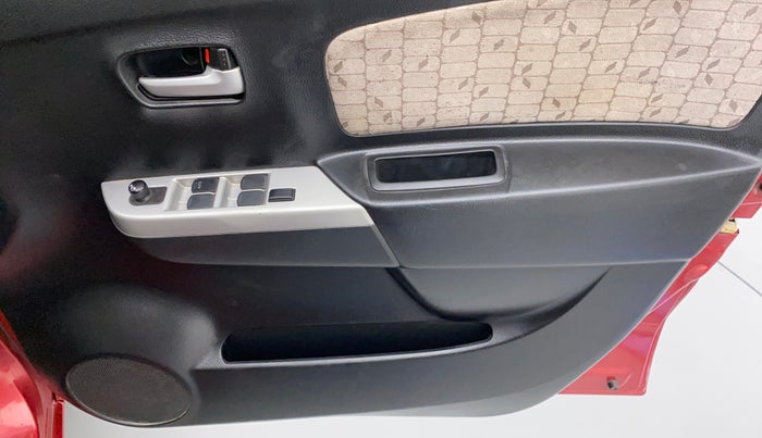2015 Maruti Wagon R 1.0 VXI, Petrol, Manual, 31,341 km, Driver Side Door Panels Control