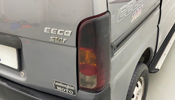 2018 Maruti Eeco 5 STR CNG WITH AC PLUSHTR, CNG, Manual, 67,576 km, Right tail light - Minor scratches