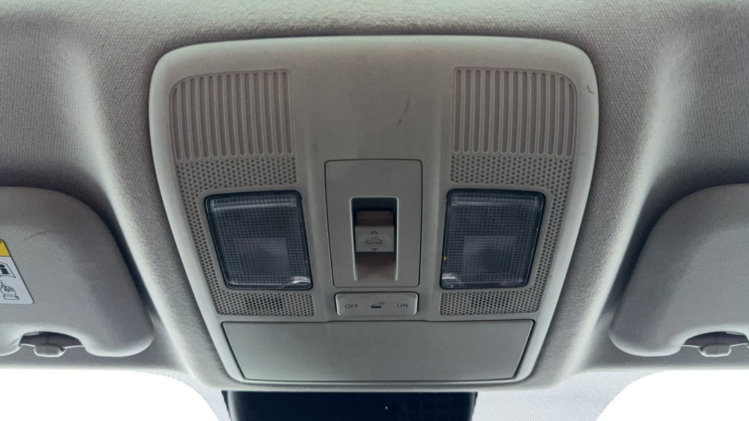 On-Roof Controls/Sunglass holder