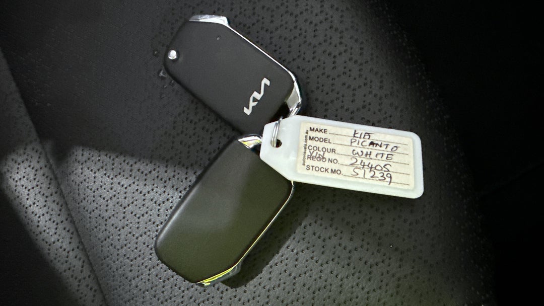 2025 Kia Picanto Gt Line (pe2), Manual, 5629 km, Key Close-up