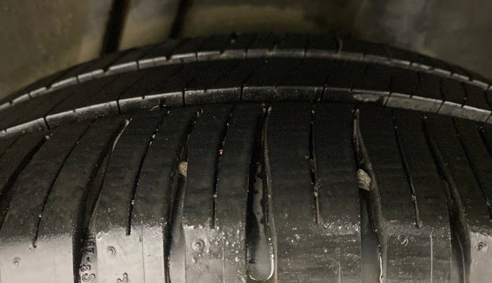 2011 Honda City S MT PETROL, Petrol, Manual, 70,332 km, Left Rear Tyre Tread