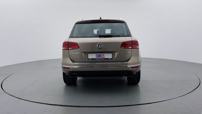 Volkswagen Touareg-Back/Rear View