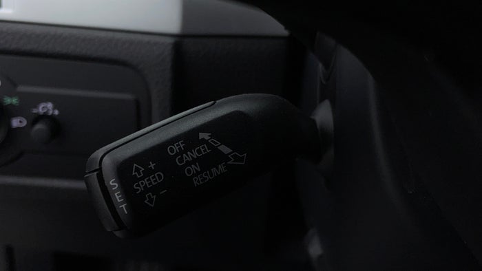 Volkswagen Touareg-Cruise Control