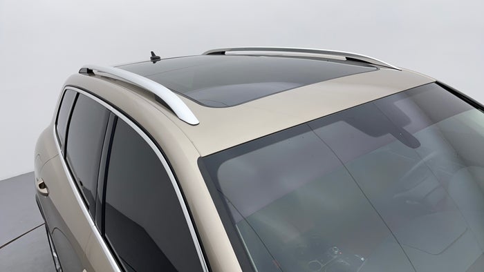 Volkswagen Touareg-Roof/Sunroof View