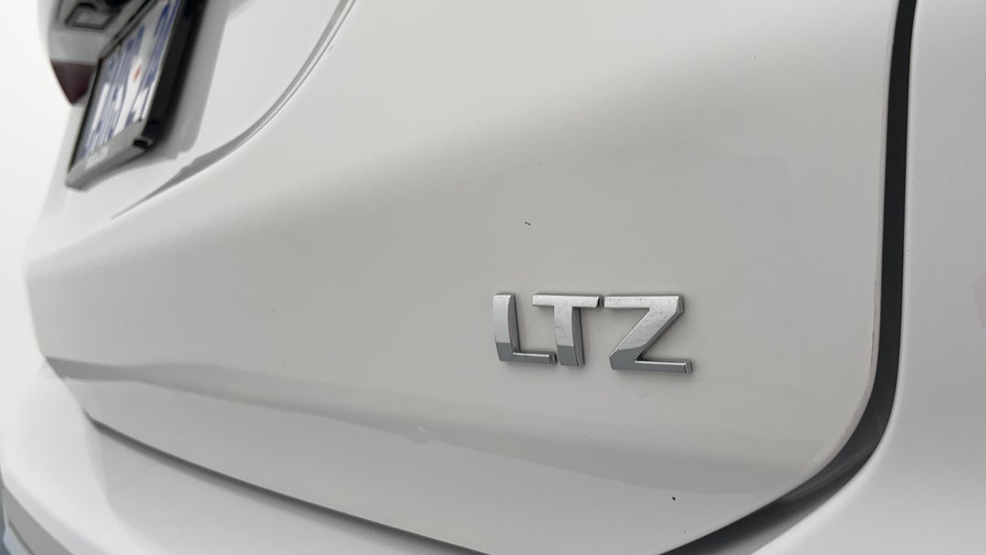 Badge (Boot Right Side)