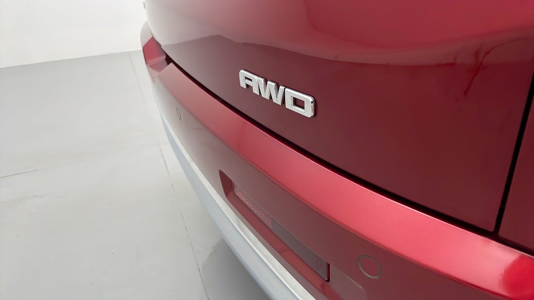 Badge (Boot Right Side)