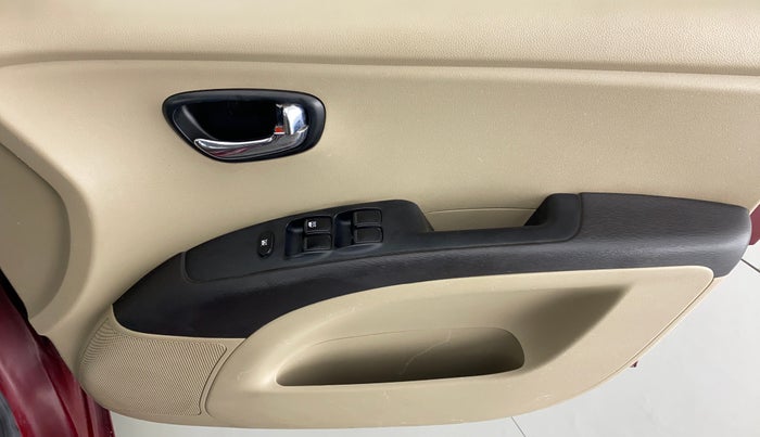 2016 Hyundai i10 SPORTZ 1.1 IRDE2, Petrol, Manual, 45,970 km, Driver Side Door Panels Control