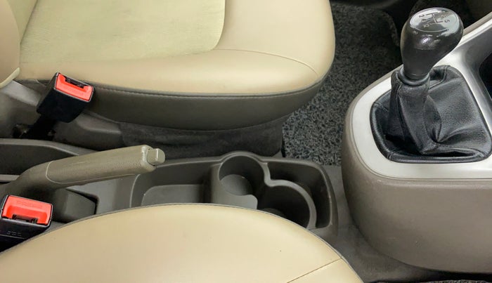 2016 Hyundai i10 SPORTZ 1.1 IRDE2, Petrol, Manual, 45,970 km, Gear Lever