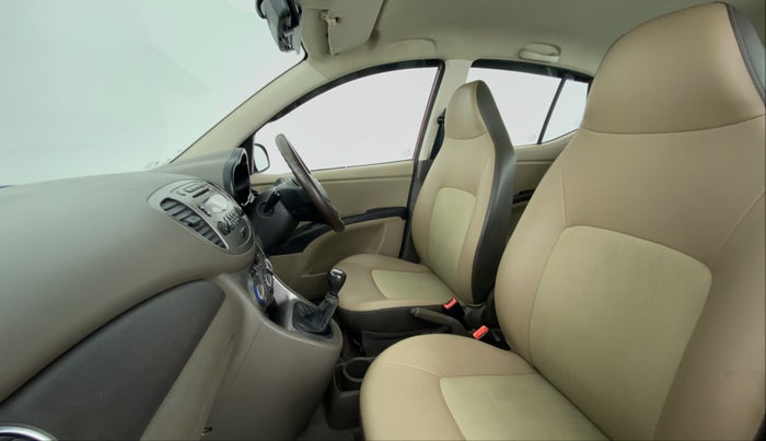 2016 Hyundai i10 SPORTZ 1.1 IRDE2, Petrol, Manual, 45,970 km, Right Side Front Door Cabin