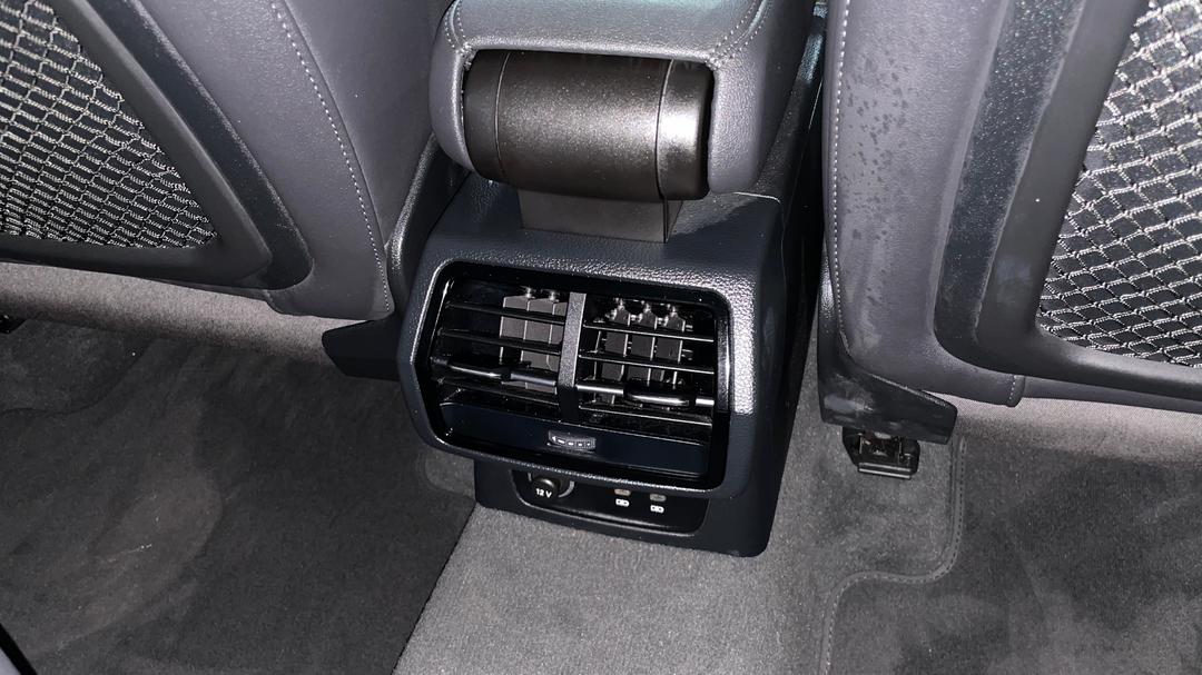 2021 Audi Q3 35 Tfsi, Automatic, 44475 km, Rear A/C Vent