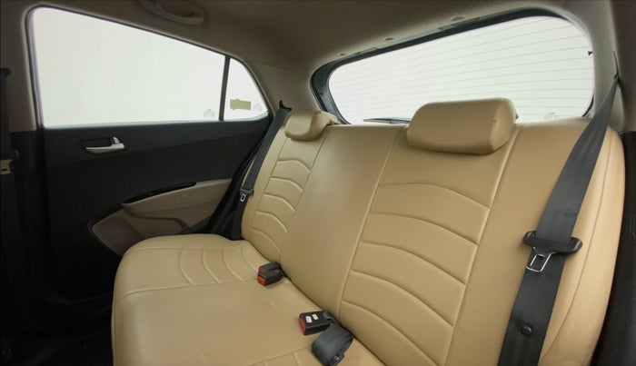2015 Hyundai Grand i10 ASTA 1.2 KAPPA VTVT, Petrol, Manual, 44,159 km, Right Side Rear Door Cabin