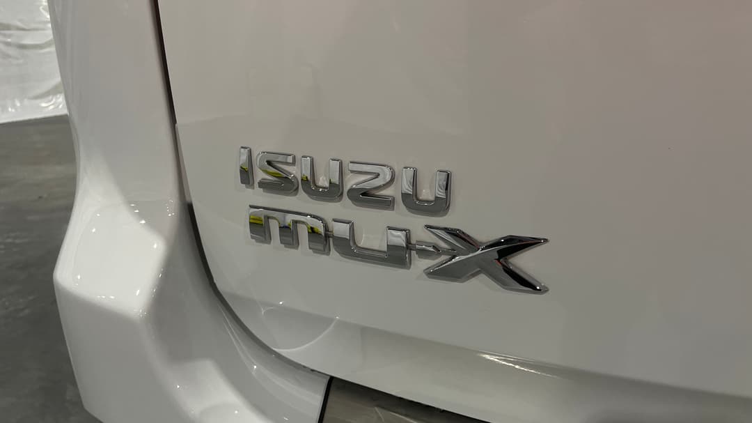 2020 Isuzu MU-X Ls-u (4x2), Automatic, 103754 km, Badge (Boot Left Side)
