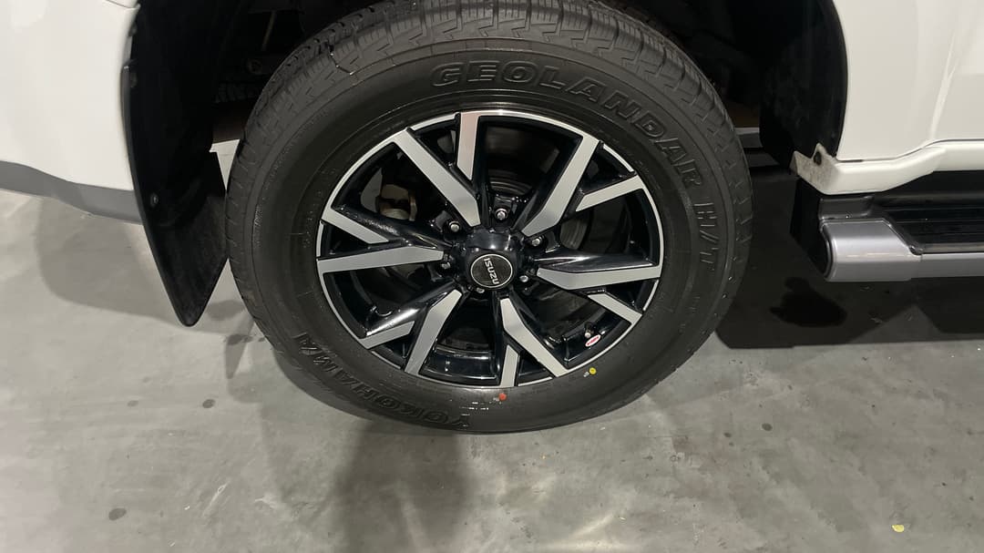2020 Isuzu MU-X Ls-u (4x2), Automatic, 103754 km, Right Rear Wheel