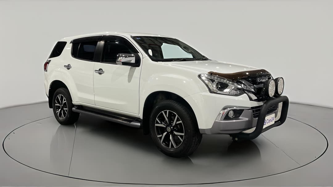 2020 Isuzu MU-X Ls-u (4x2), Automatic, 103754 km, Right Front Diagonal (45- Degree) View