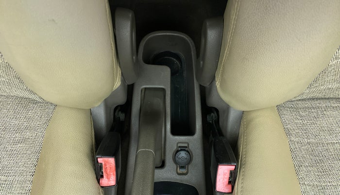 2011 Hyundai i10 ERA 1.1 IRDE, CNG, Manual, 53,603 km, Driver Side Adjustment Panel