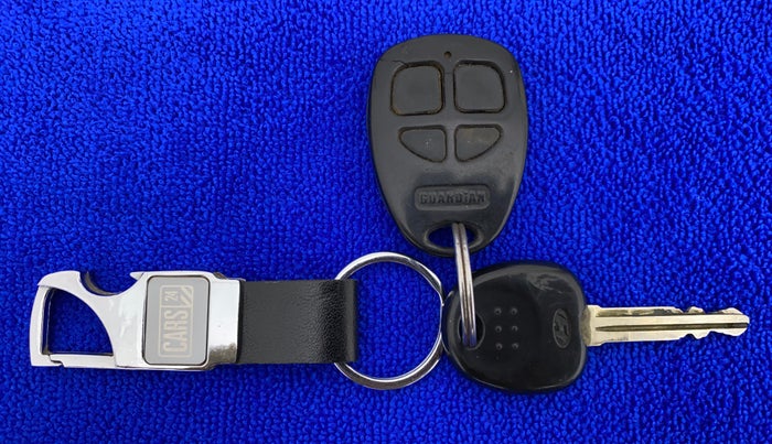 2013 Hyundai Eon MAGNA +, Petrol, Manual, 30,730 km, Key Close Up