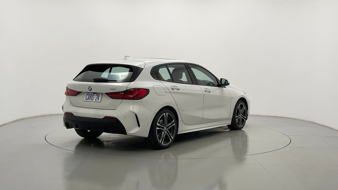 2020 BMW 1 18i M Sport, Automatic, 33702 km, Right Back Diagonal (45- Degree) View