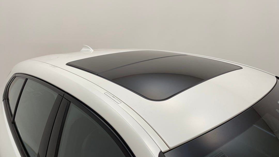 2020 BMW 1 18i M Sport, Automatic, 33702 km, Roof/Sunroof View
