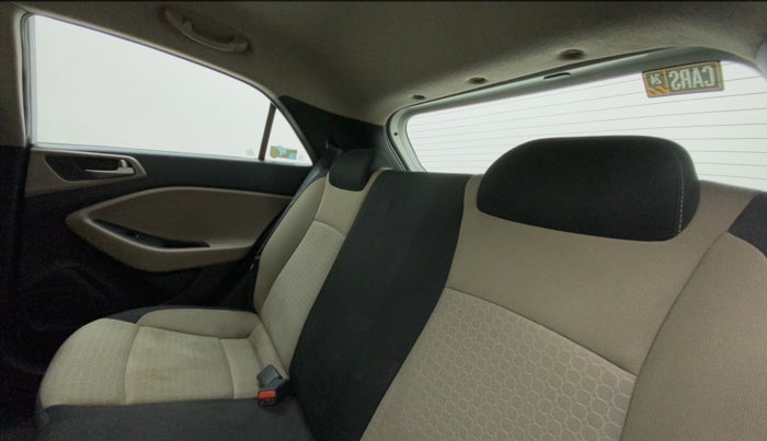 2015 Hyundai Elite i20 SPORTZ 1.2, Petrol, Manual, 99,313 km, Right Side Rear Door Cabin