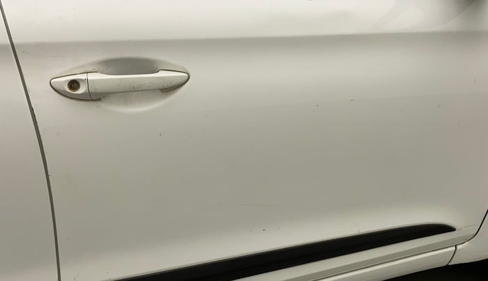 2015 Hyundai Elite i20 SPORTZ 1.2, Petrol, Manual, 99,313 km, Driver-side door - Minor scratches