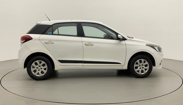 2015 Hyundai Elite i20 SPORTZ 1.2, Petrol, Manual, 99,313 km, Right Side View