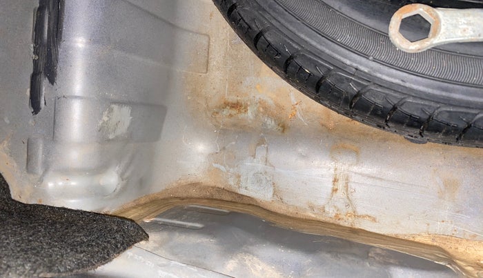 2017 Honda Amaze 1.2L I-VTEC VX, Petrol, Manual, 31,454 km, Boot floor - Slight discoloration