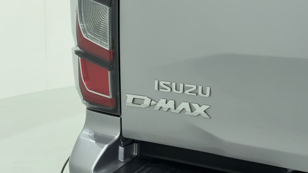 2024 Isuzu D-MAX X-terrain (4x4), Automatic, 24385 km, Badge (Boot Left Side)