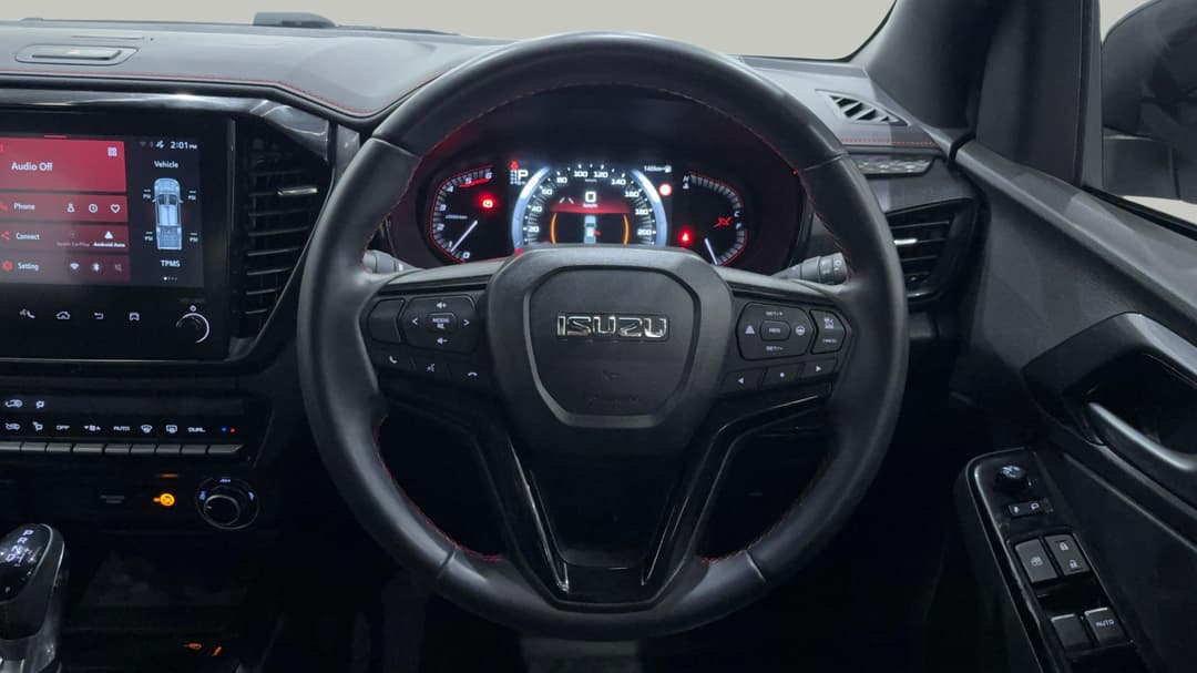 2024 Isuzu D-MAX X-terrain (4x4), Automatic, 24385 km, Steering Wheel Close-up