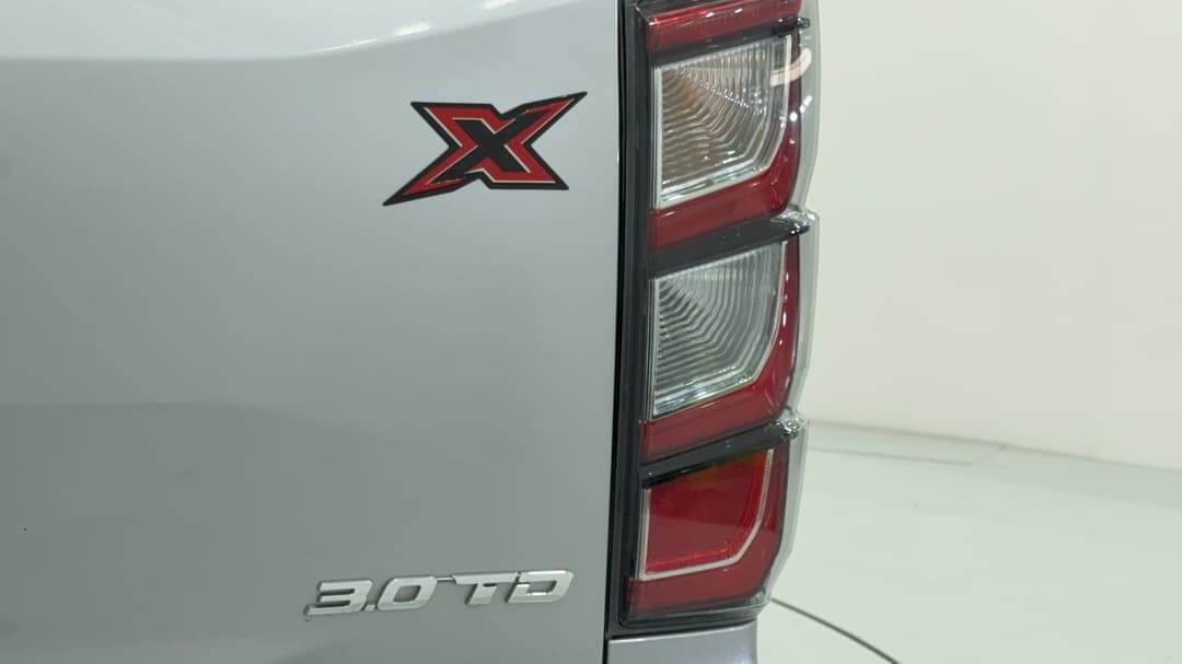 2024 Isuzu D-MAX X-terrain (4x4), Automatic, 24385 km, Badge (Boot Right Side)