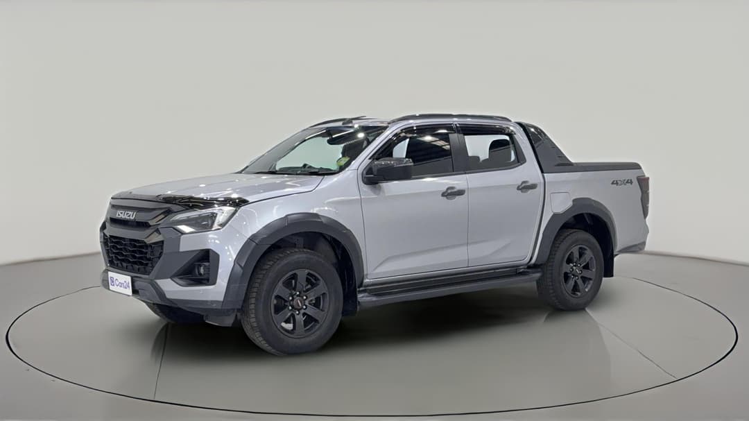 2024 Isuzu D-MAX X-terrain (4x4), Automatic, 24385 km, Left Front Diagonal (45- Degree) View